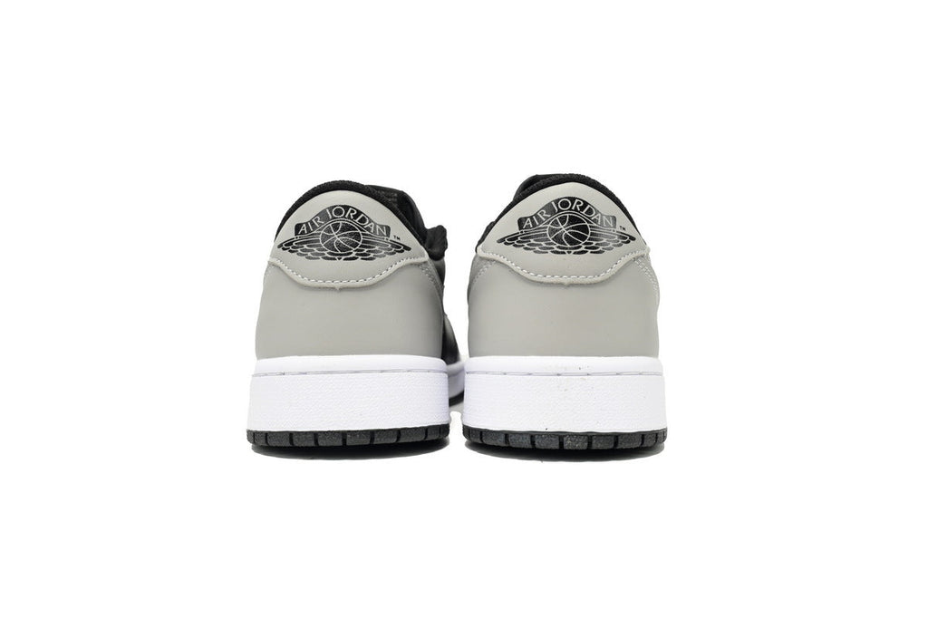 Nike Air Jordan 1 Retro Low Low-Top Sneakers