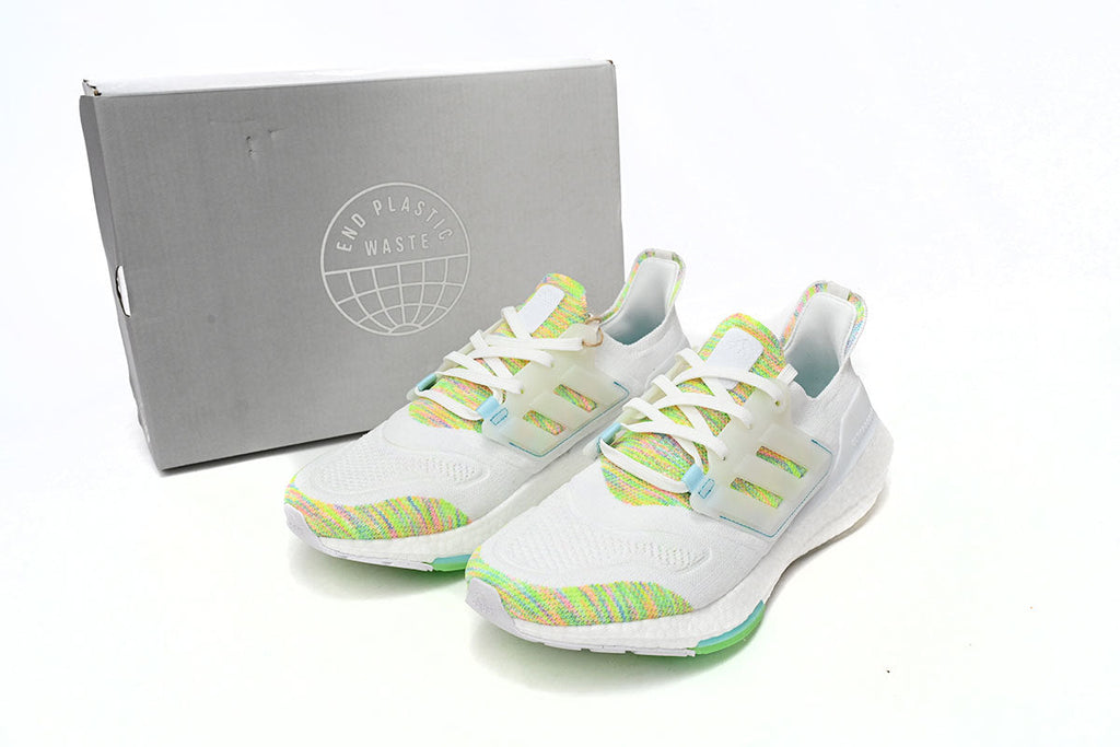 Adidas Ultraboost 22 Running Shoes