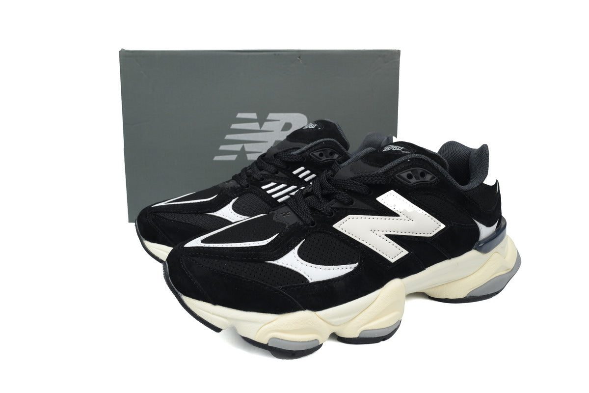 New Balance 9060 Sneakers