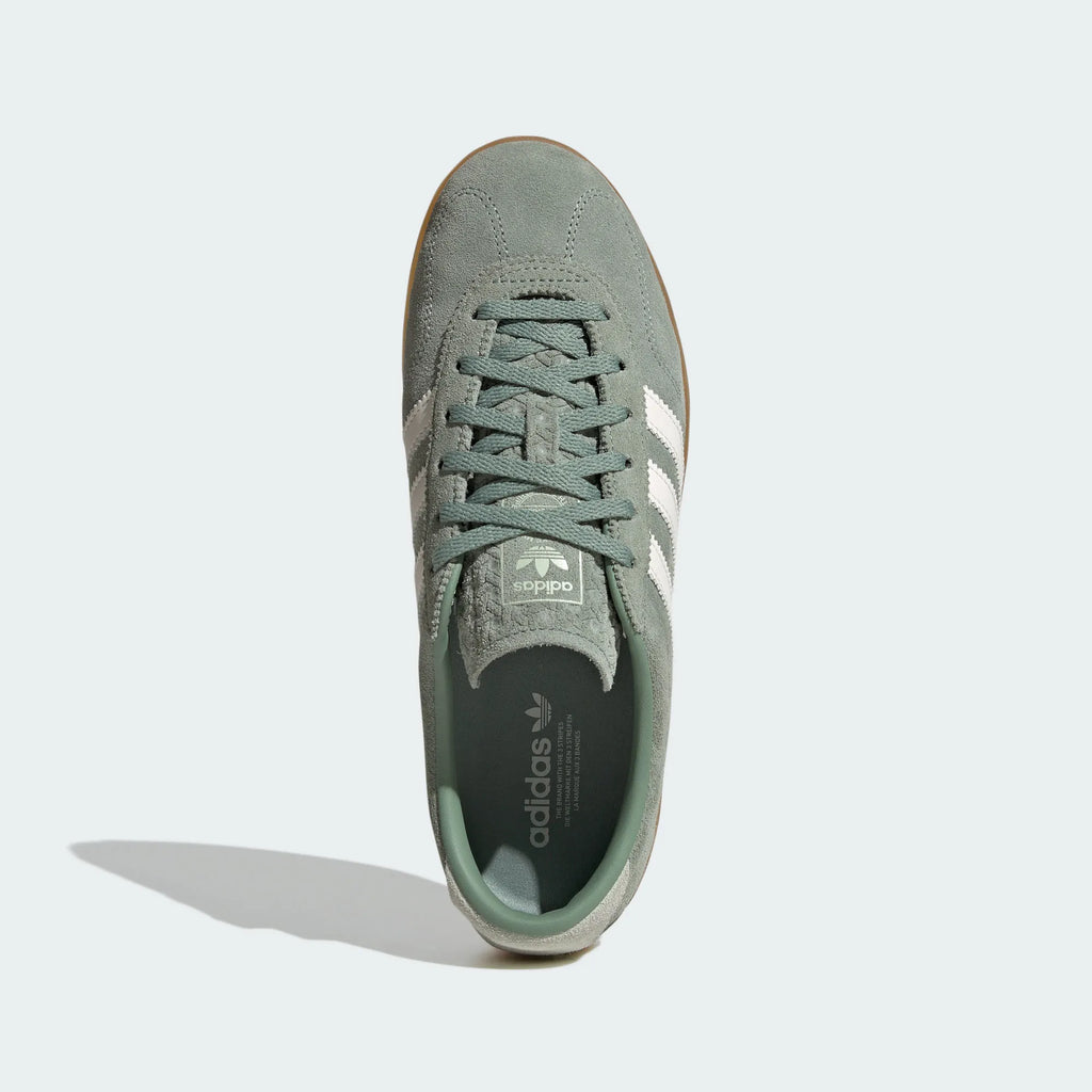 Adidas Originals – Sage Green / Off-White Suede Casual Sneakers