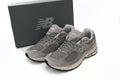 New Balance 2002R Sneakers