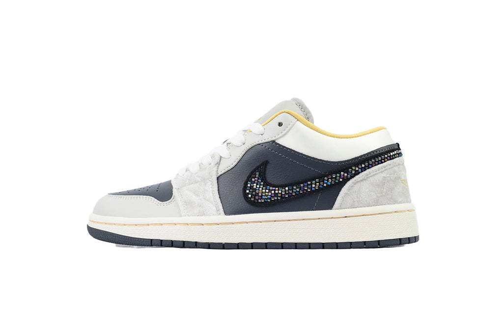 Nike Air Jordan 1 Retro Low Low-Top Sneakers