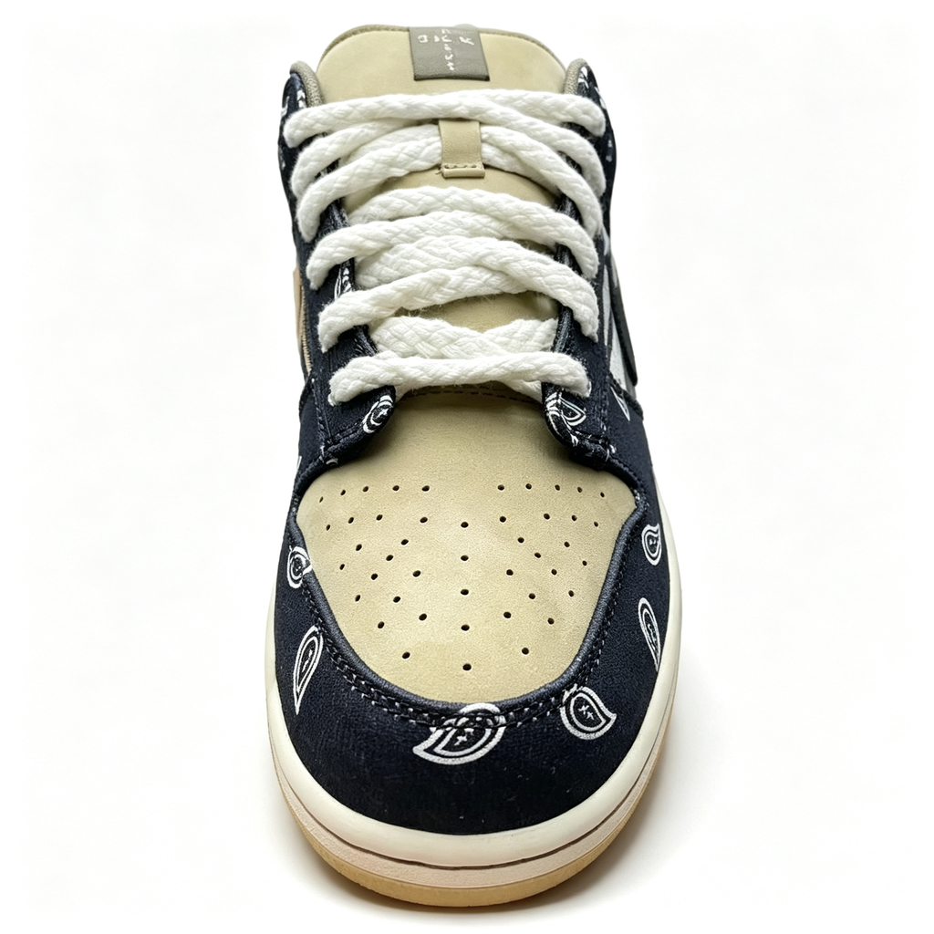 Nike Dunk Low – Beige / Navy Bandana Plaid Print / Gum