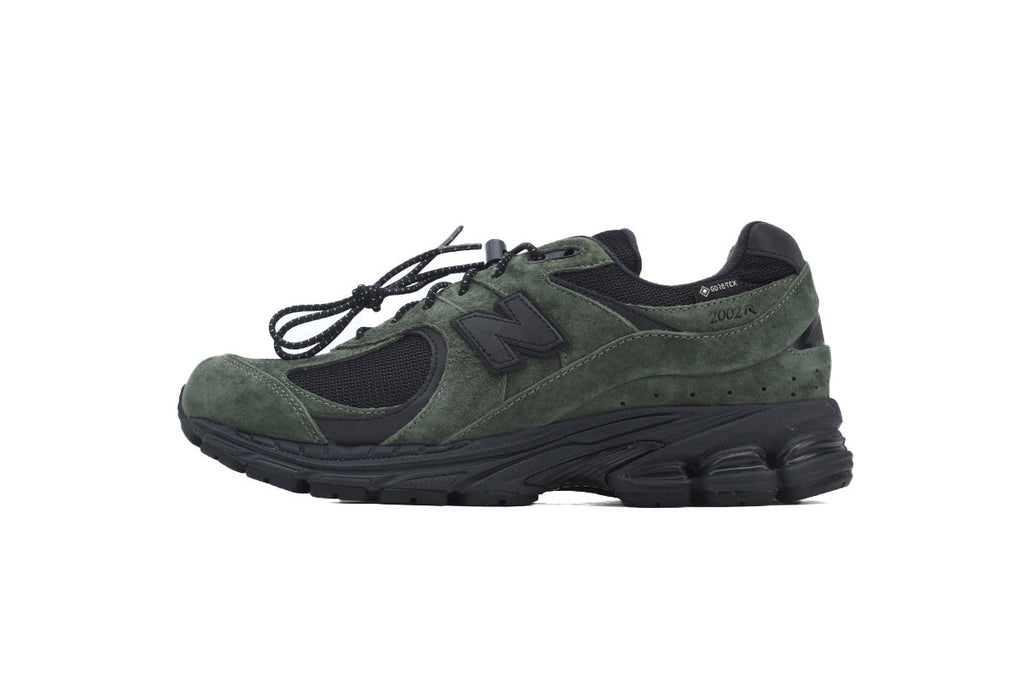 New Balance 2002R Sneakers