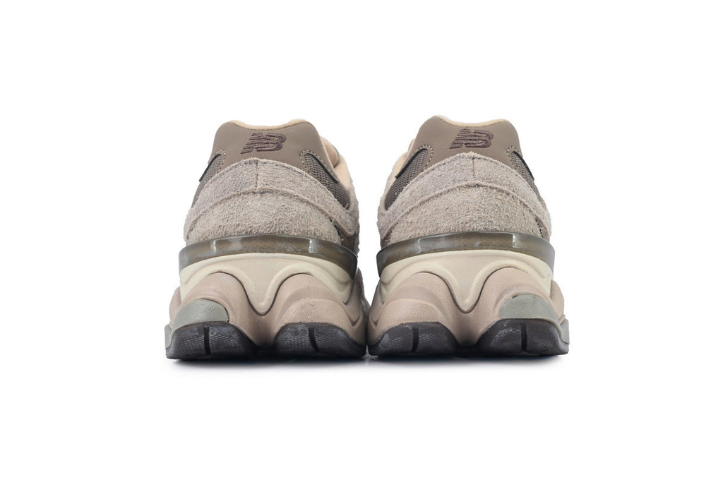 New Balance 9060 Sneakers