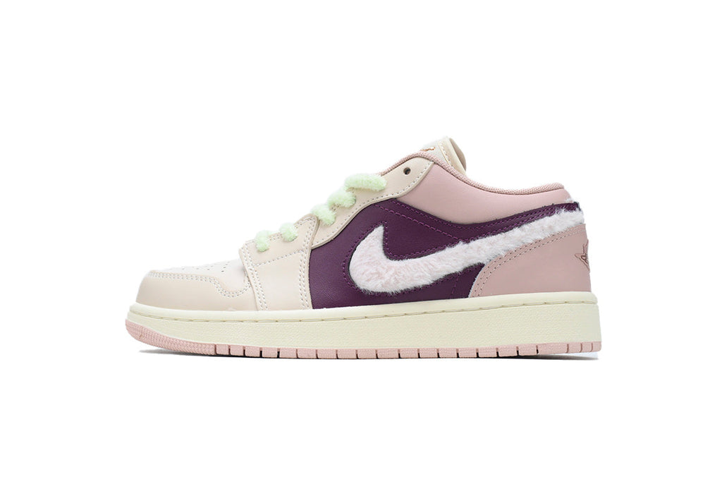 Nike Air Jordan 1 Retro Low Low-Top Sneakers