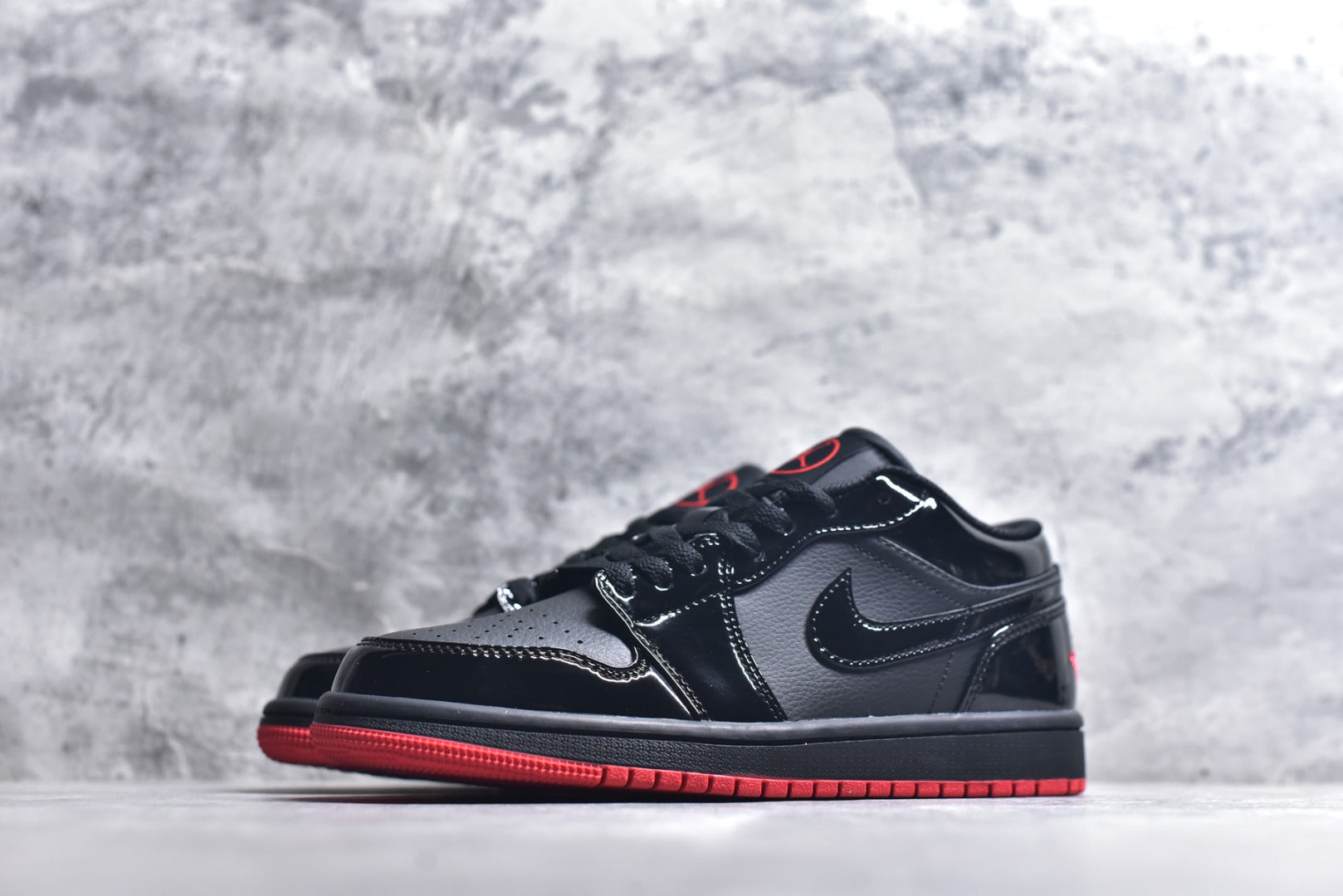 Air Jordan 1 Low AJ1 Sneakers | Men's & Women's