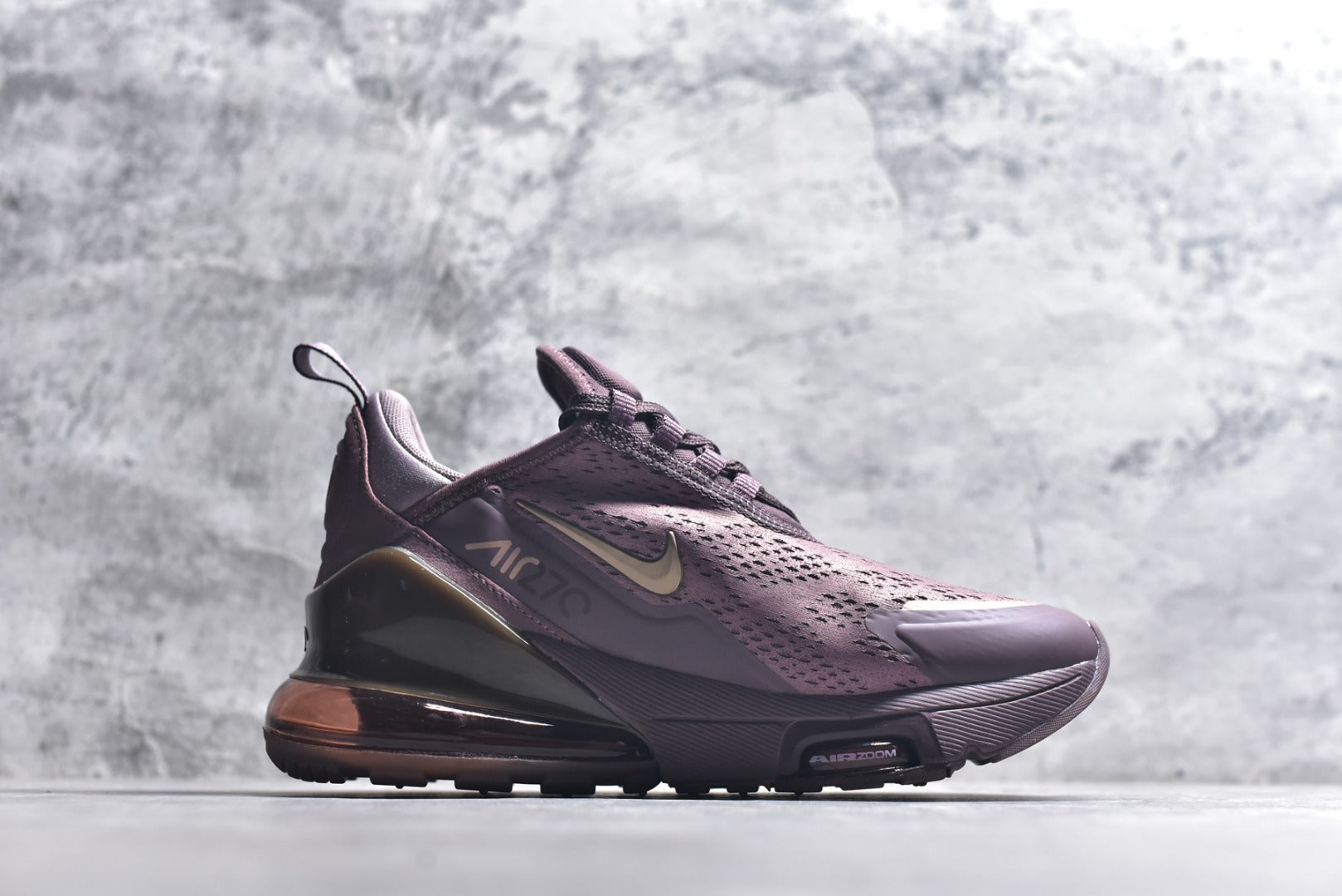 Nike Air Max 270 Sneakers | Iconic Air Cushioning | EU 36-45