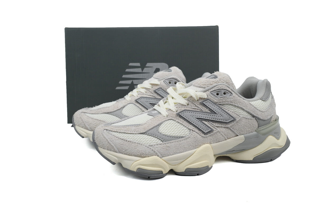 New Balance 9060 Sneakers