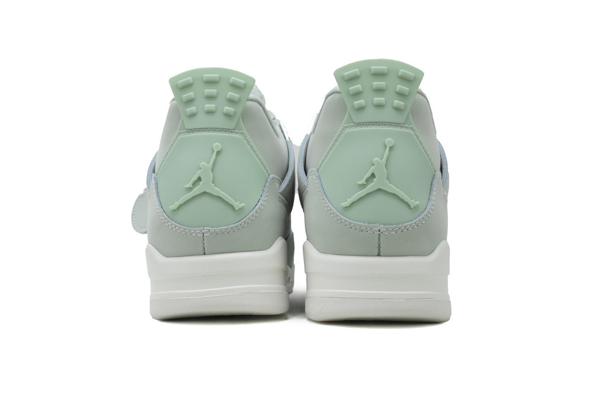 Nike Air Jordan 4 – Retro Basketball Sneakers