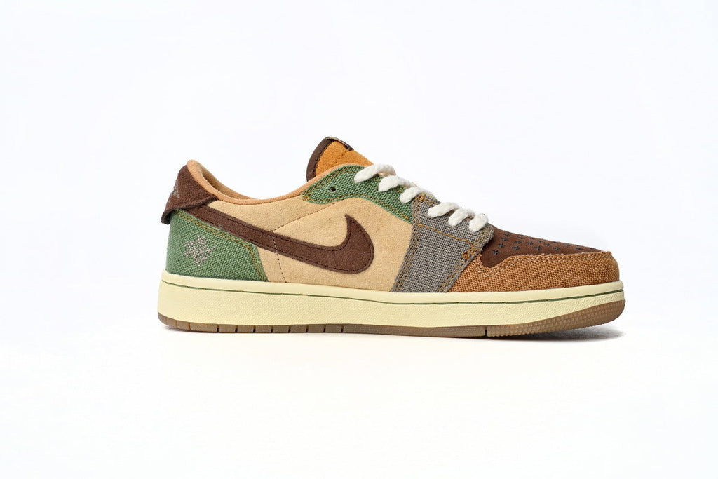 Nike Air Jordan 1 Retro Low Low-Top Sneakers