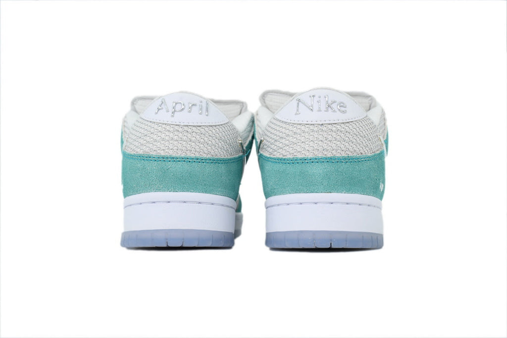 Nike SB Dunk Low – Classic Streetwear Sneakers (EU 36–45)