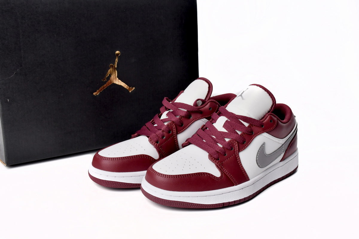 Nike Air Jordan 1 Retro Low Low-Top Sneakers