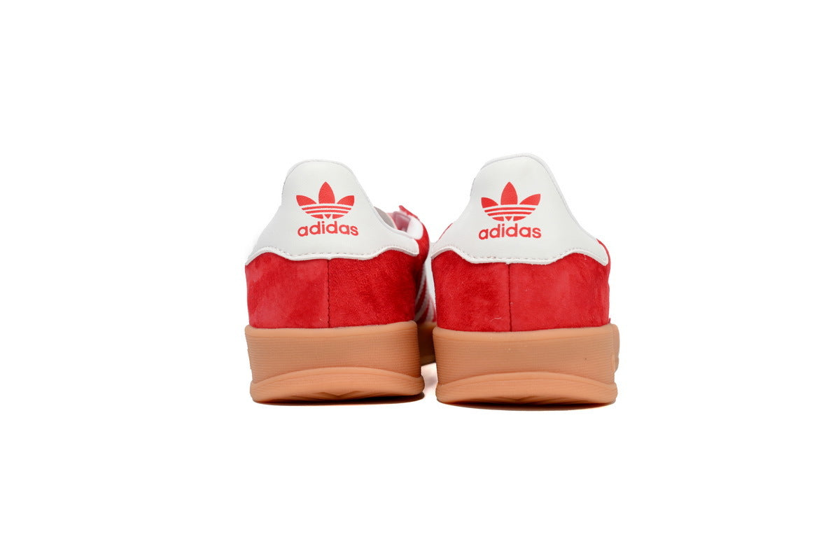Adidas Samba OG – Retro German-Inspired Sneakers