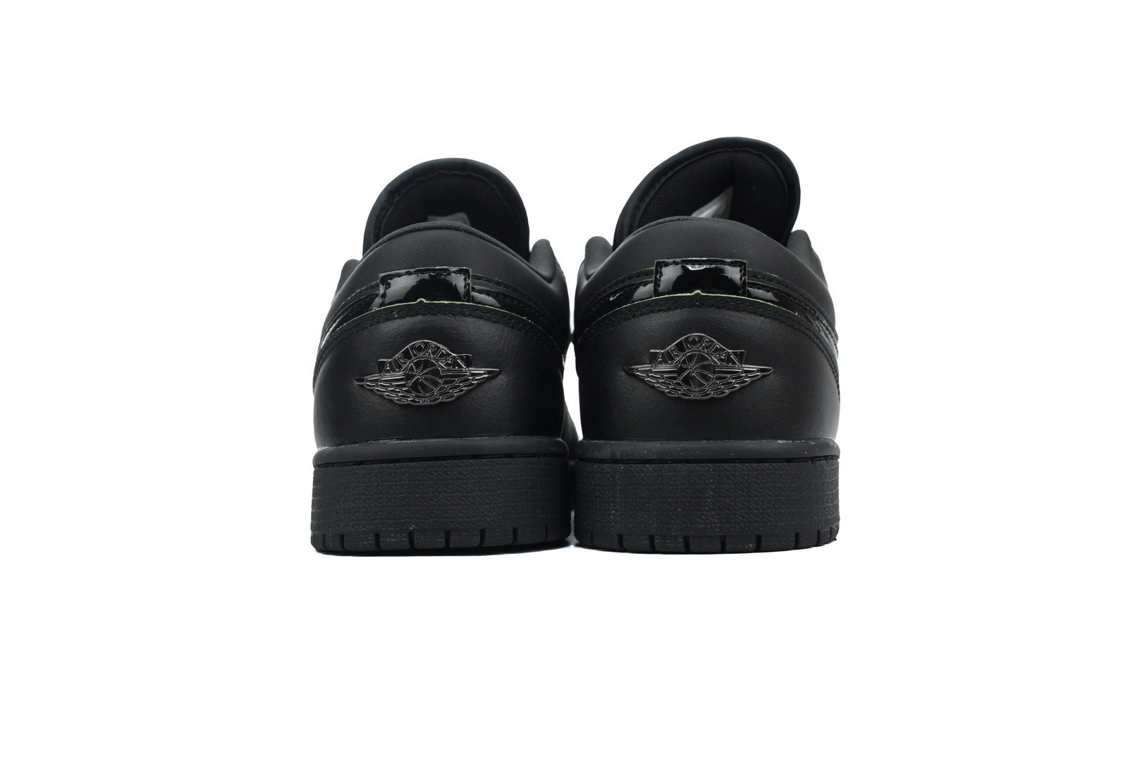 Nike Air Jordan 1 Retro Low Low-Top Sneakers