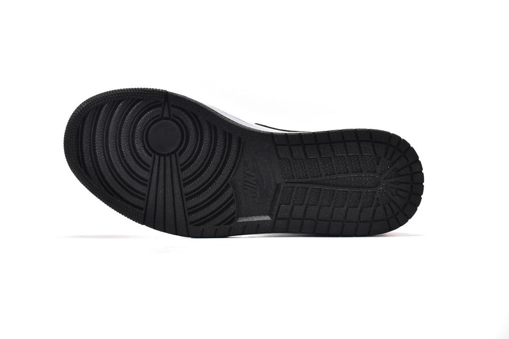 Nike Air Jordan 1 Retro Low Low-Top Sneakers