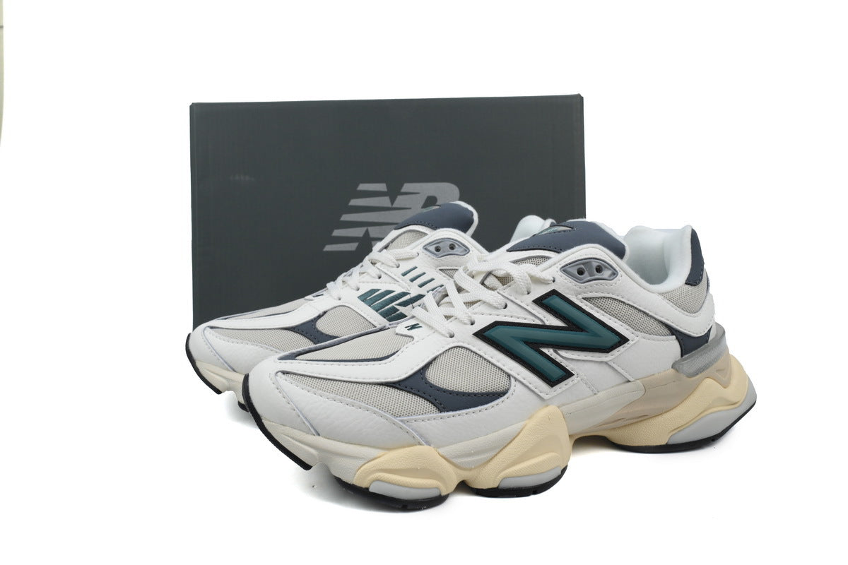 New Balance 9060 Sneakers