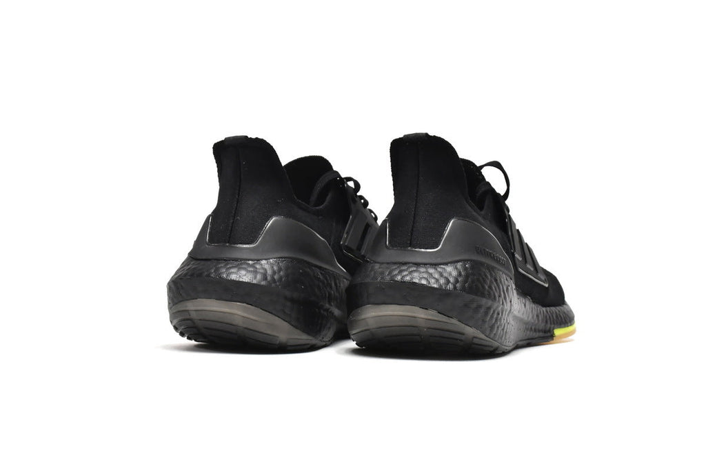 Adidas Ultraboost 22 Running Shoes
