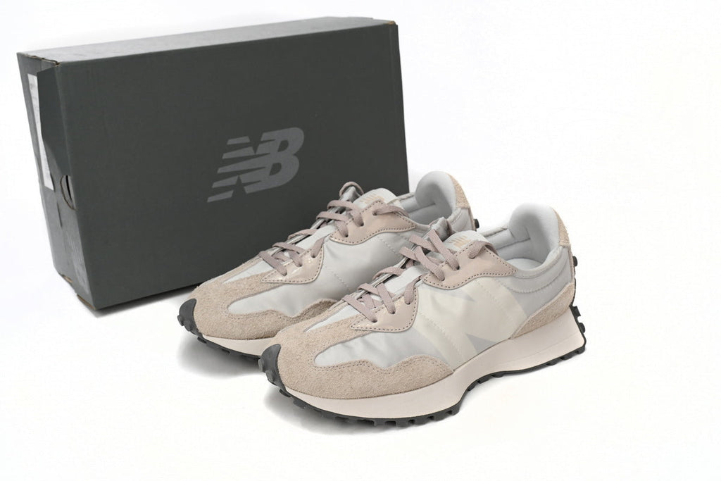 New Balance 327 Sneakers
