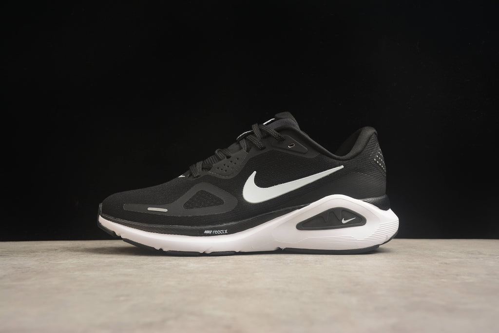 Nike Air Zoom Structure 26 Running Shoes | Supportive & Stable | EU 36-45
