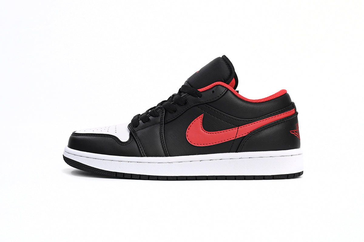 Nike Air Jordan 1 Retro Low Low-Top Sneakers