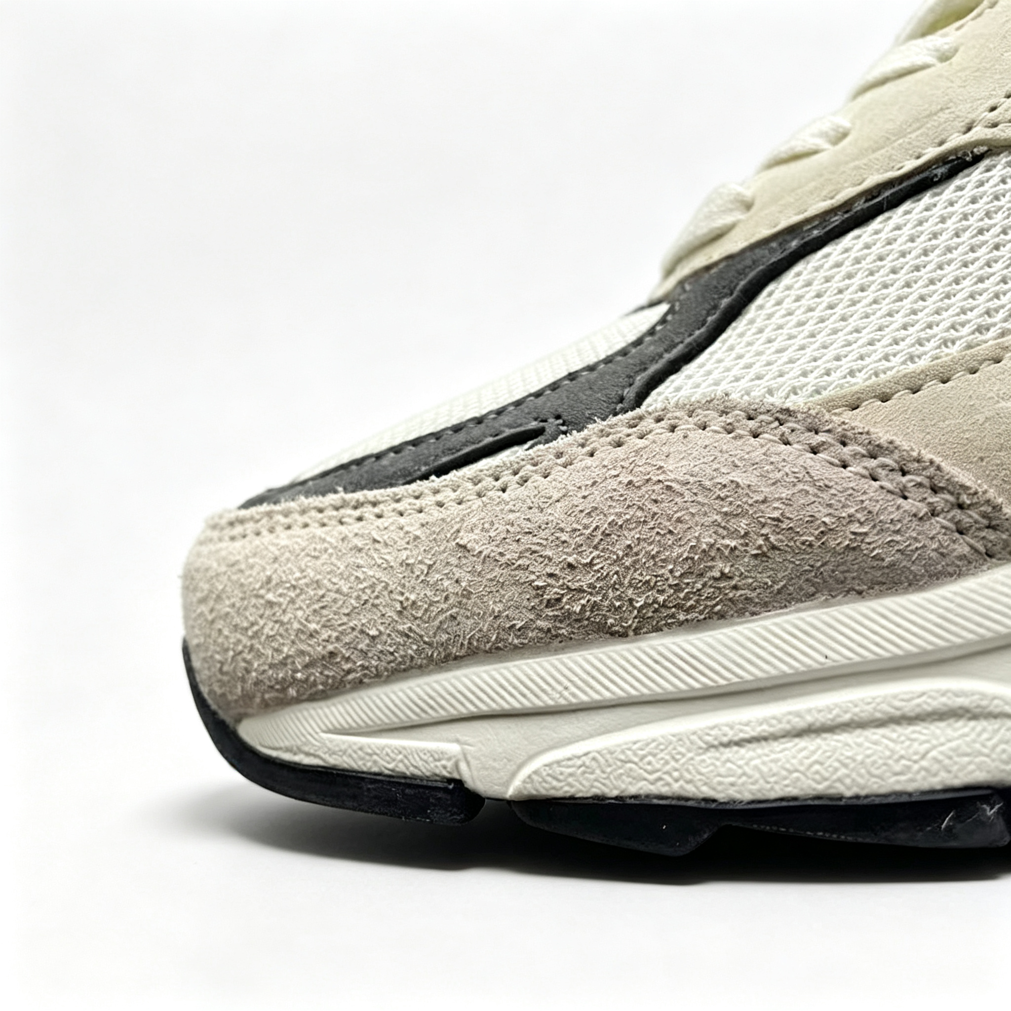 JJJJound x New Balance 990v3 Sneakers — Moonbeam