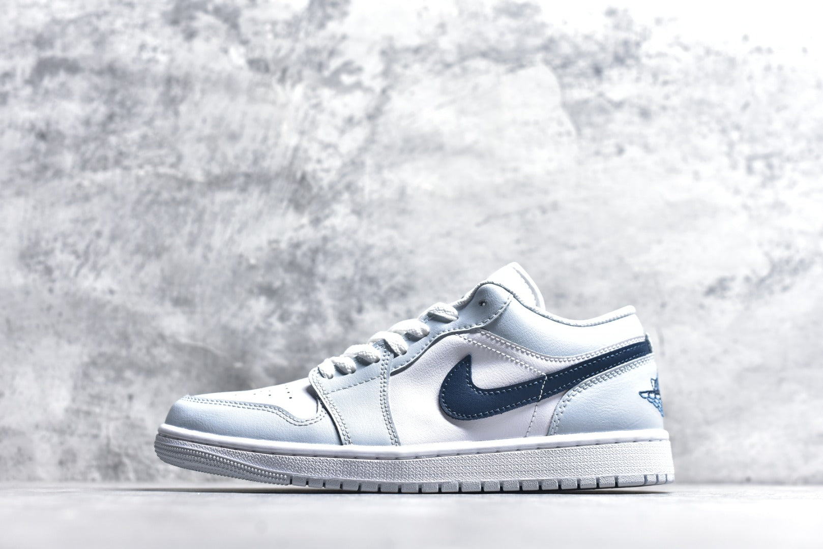 Air Jordan 1 Low AJ1 Sneakers | Men's & Women's