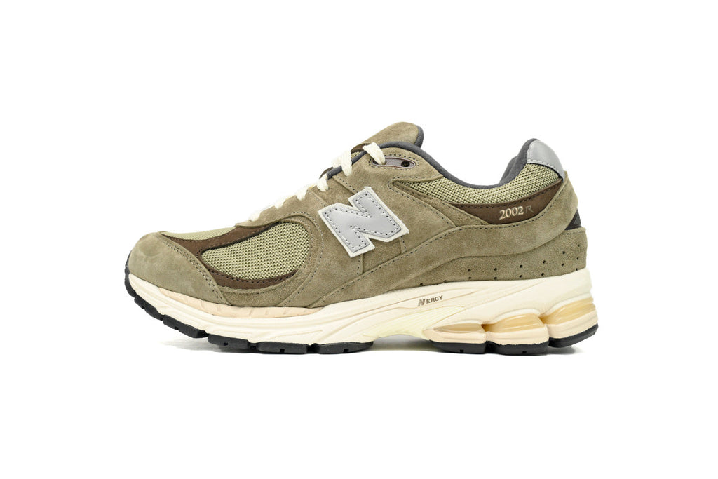 New Balance 2002R Sneakers
