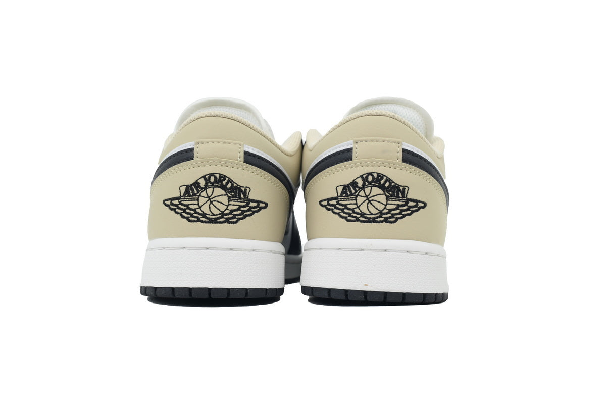 Nike Air Jordan 1 Retro Low Low-Top Sneakers