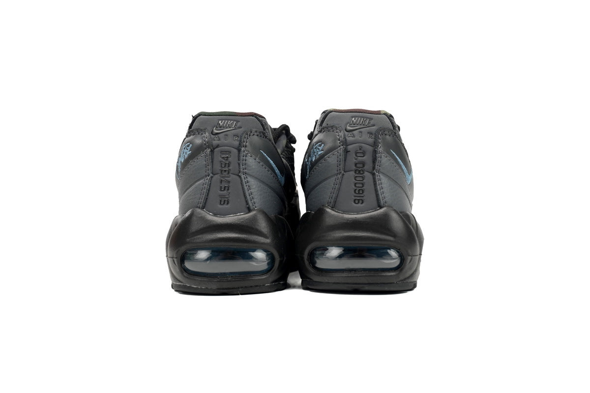 Nike Air Max 95 – Classic Sneakers