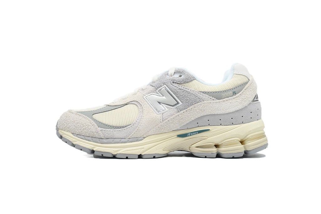 New Balance 2002R Sneakers