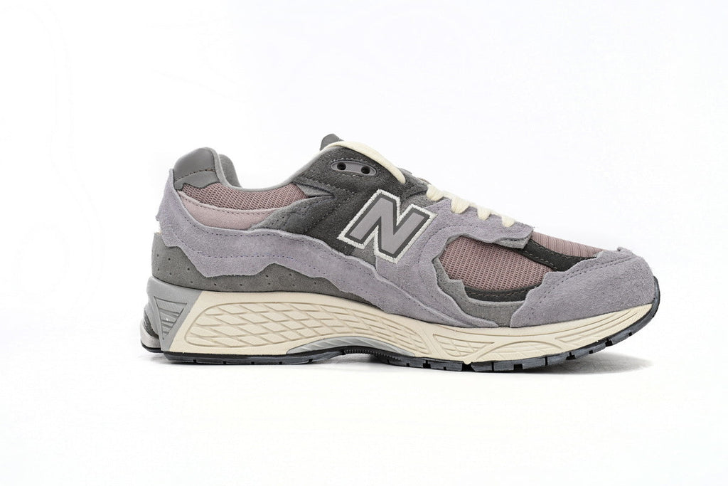 New Balance 2002R Sneakers